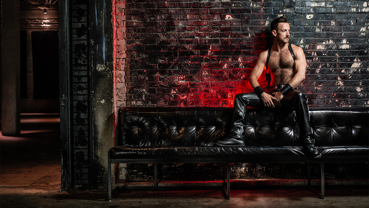 Sex gay leather 